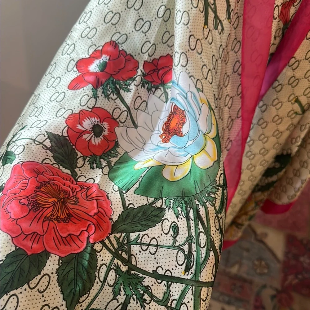 Pink and Cream‎ Floral Wrap with Botanical Motifs